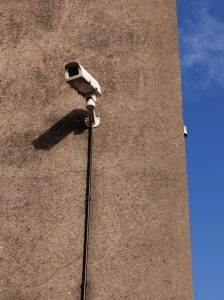 Camera an ninh lắp ngoài trời giám sát 24/7